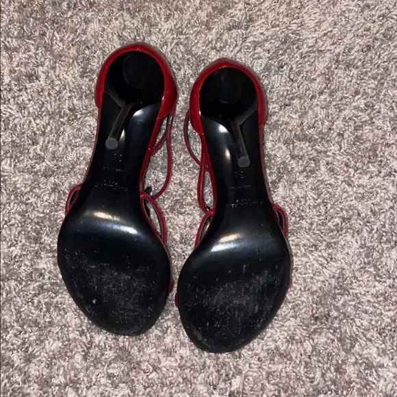 Red Cassandra YSL Heel - Picture 3 of 5
